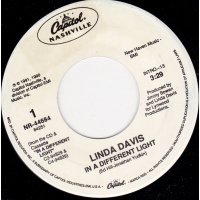 Davis Linda - In A Different Light / Same